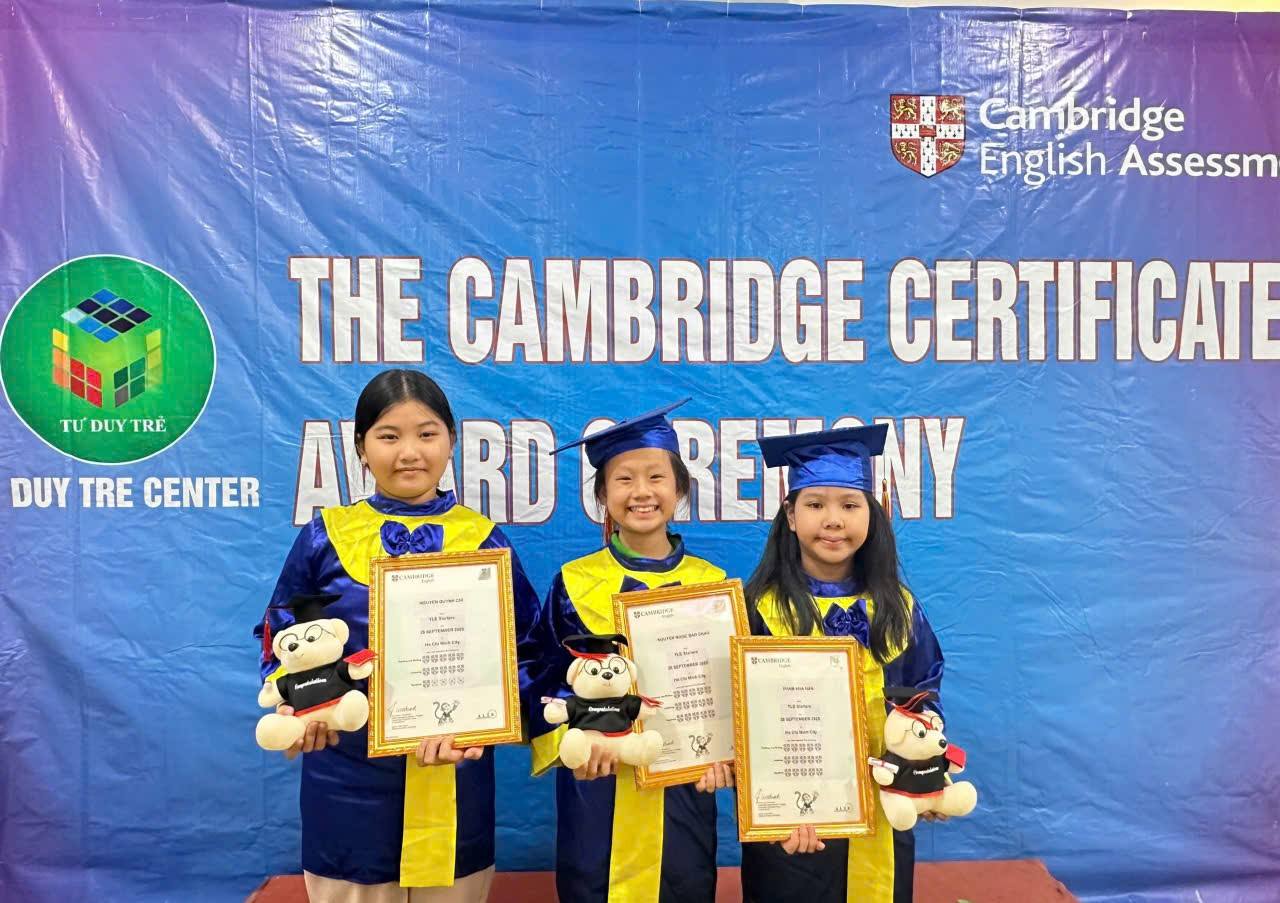 Học viên đạt chứng chỉ Cambridge