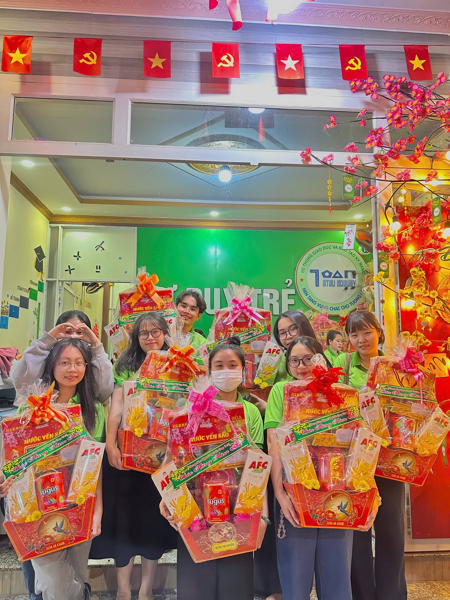 Giáo viên trung tâm